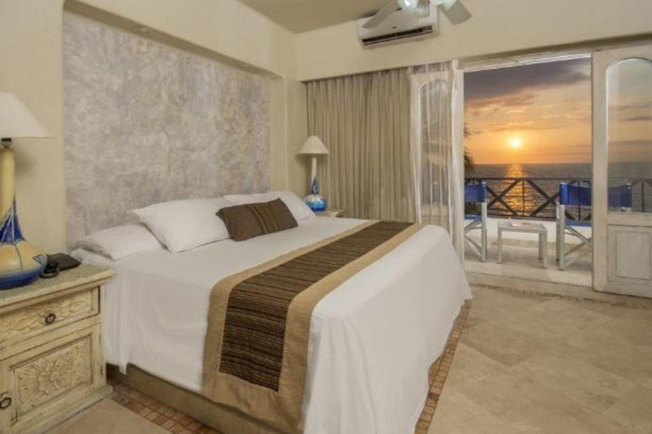 Blue Chairs Beachfront Resort Puerto Vallarta - Adults Only المظهر الخارجي الصورة