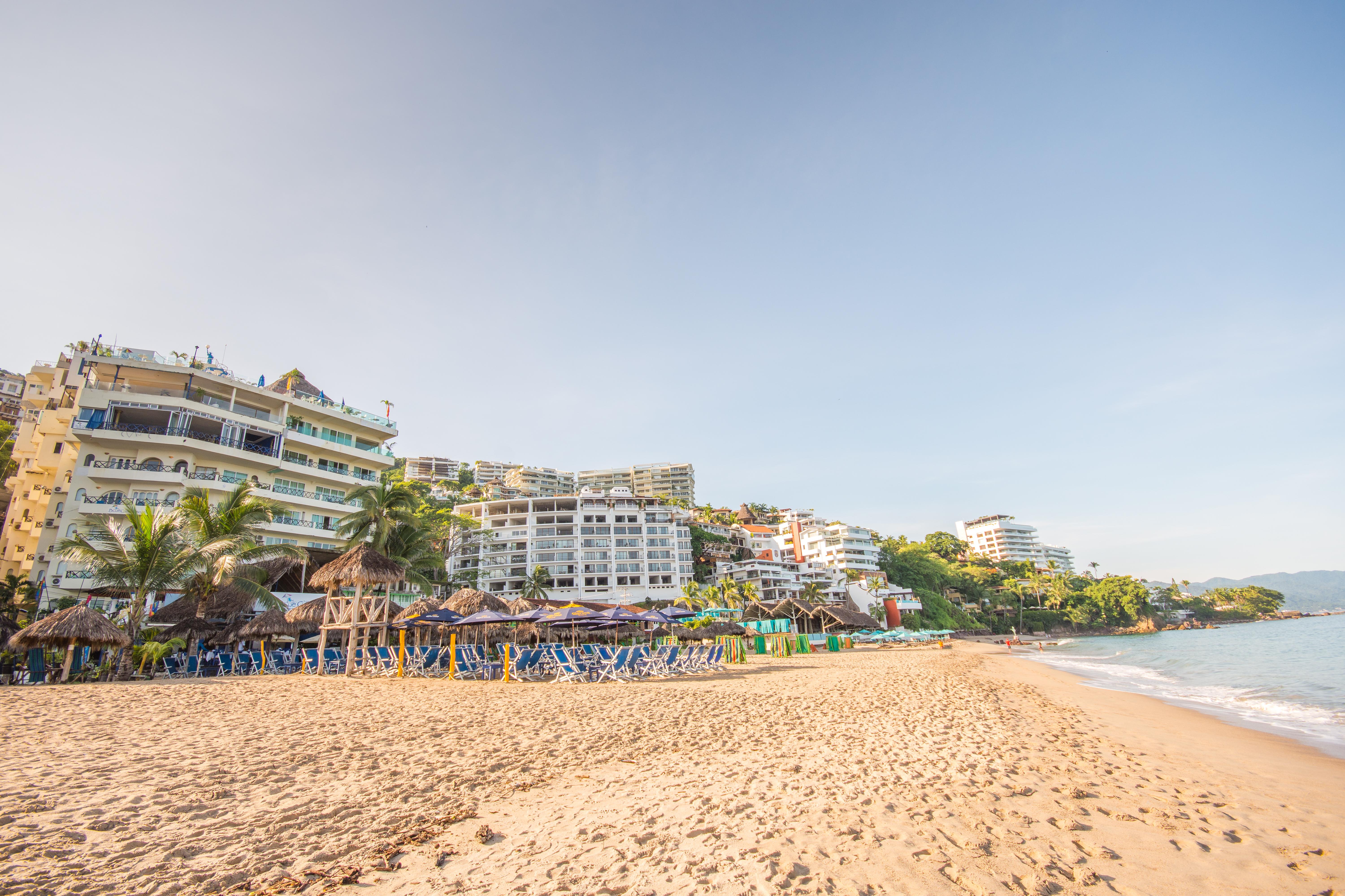 Blue Chairs Beachfront Resort Puerto Vallarta - Adults Only المظهر الخارجي الصورة
