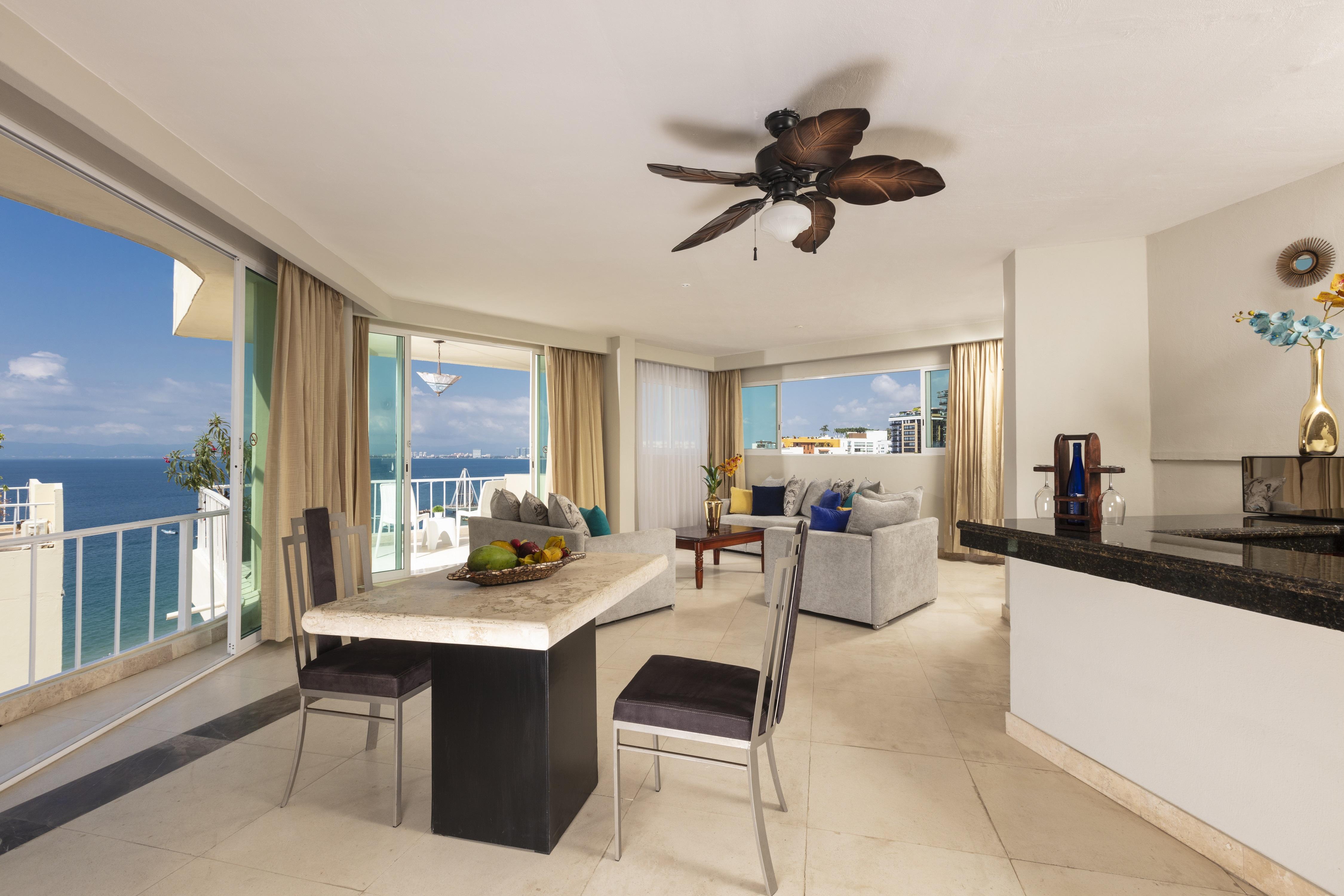 Blue Chairs Beachfront Resort Puerto Vallarta - Adults Only المظهر الخارجي الصورة