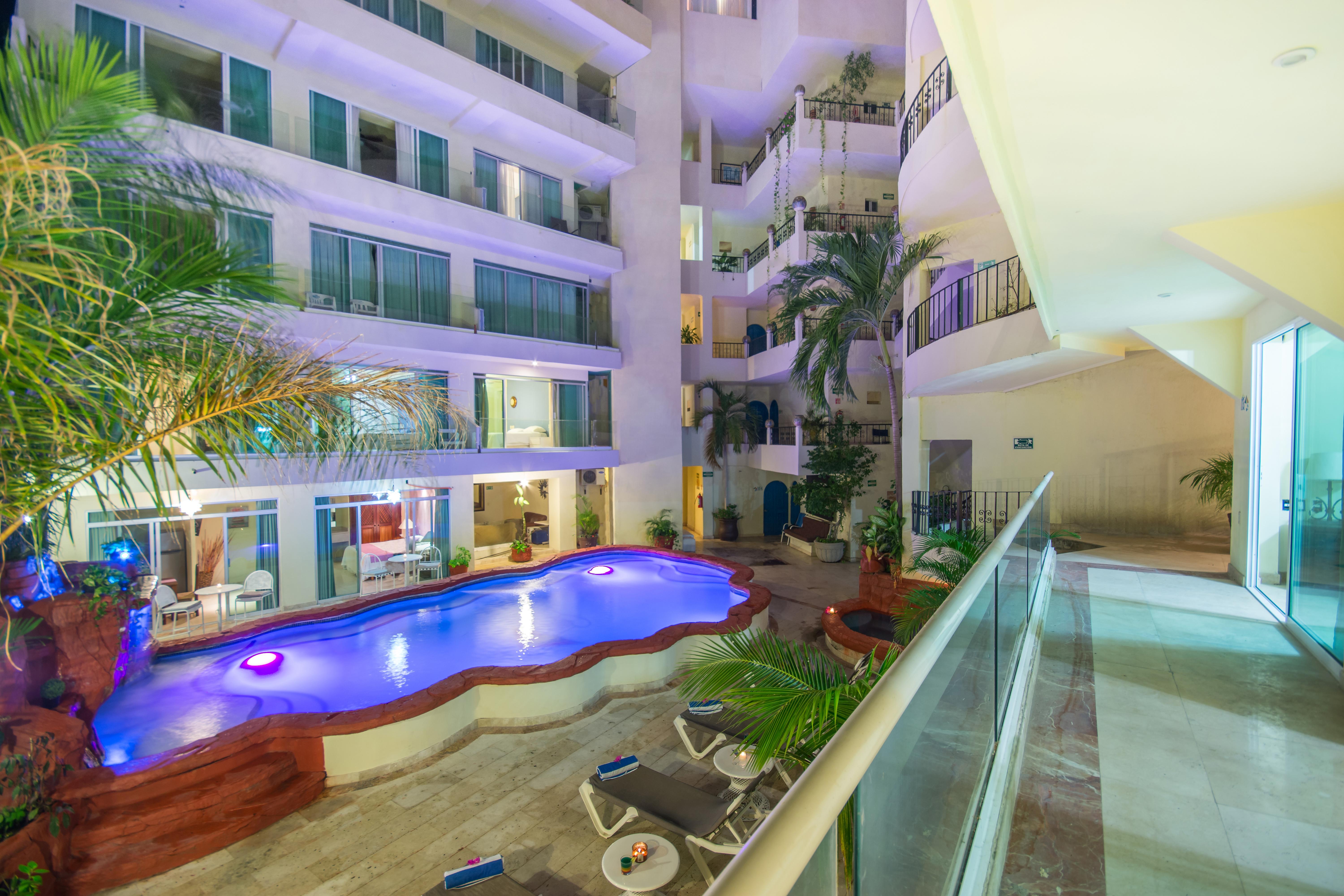 Blue Chairs Beachfront Resort Puerto Vallarta - Adults Only المظهر الخارجي الصورة