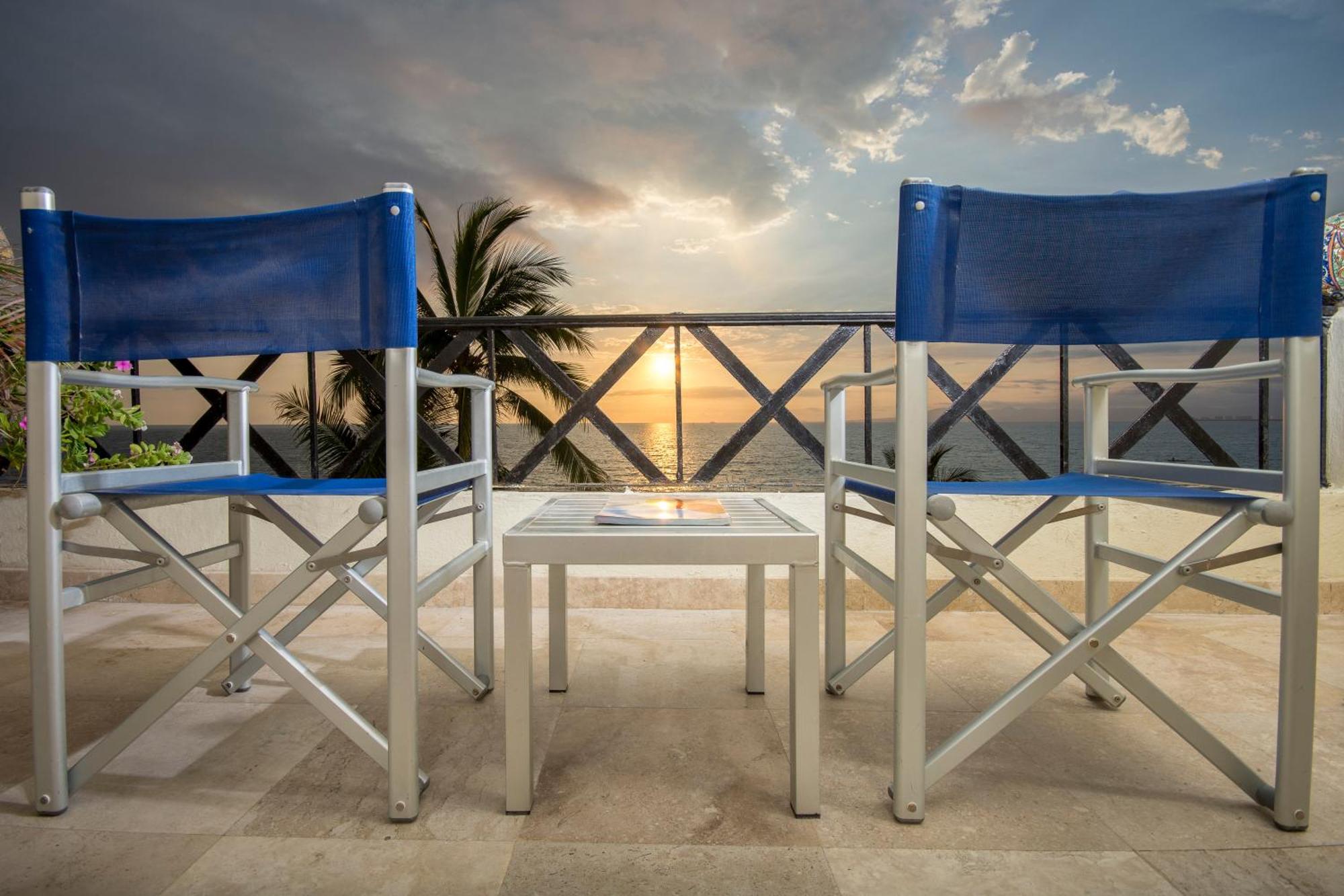 Blue Chairs Beachfront Resort Puerto Vallarta - Adults Only المظهر الخارجي الصورة